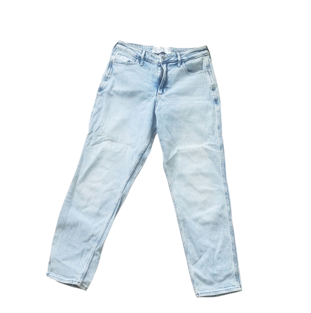 Hollister Light Blue Women's Jeans W27×L27 Curvy High-Rise Mom Jean.